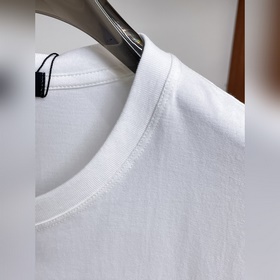 Fendi с полным набором логотипов. Нови