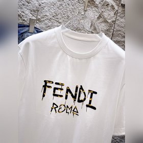 Fendi — премьера новой коллекции весна