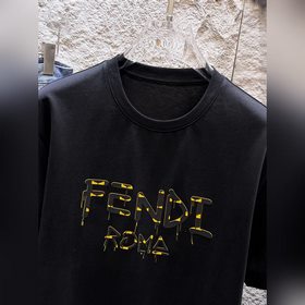 Fendi — премьера новых моделей весна-л