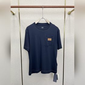 FENDI： новая модель мужской повседневн