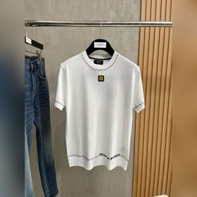 Новая модель трикотажного свитера с ко