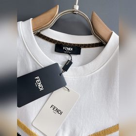 Fendi 26： премьера новых моделей весна
