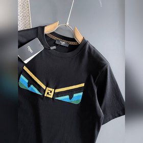 Fendi 26： премьера новых моделей весна