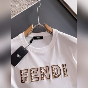 Fendi 2026SS： премьера новой весенне-л