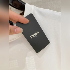 Fendi 26： премьера новых моделей весна