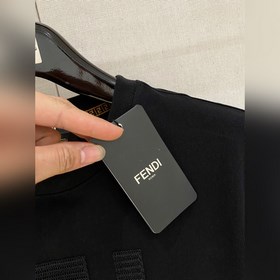 Fendi 26： премьера новых моделей весна