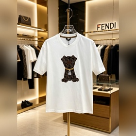 Fendi #FENDI — премьера новой коллекци