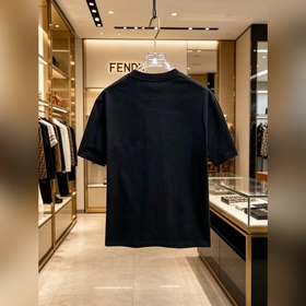 Fendi #FENDI — премьера новой коллекци