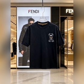 Fendi #FENDI — премьера новой коллекци
