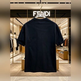 Fendi #FENDI — премьера новой коллекци