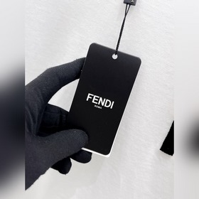 Fendi — весенне-летняя коллекция 2026 