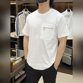 Новая модель футболки от Fendi, выполн