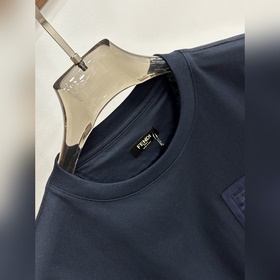 Новая модель футболки от Fendi, выполн
