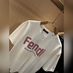 Fendi： Новая коллекция весна-лето 2026