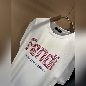 Fendi： Новая коллекция весна-лето 2026