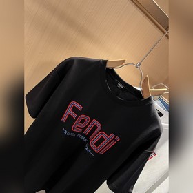 Fendi： Новая коллекция весна-лето 2026