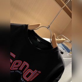 Fendi： Новая коллекция весна-лето 2026