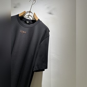 Fendi： Новая коллекция весна-лето 2026
