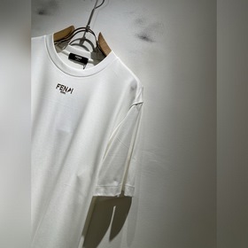 Fendi： Новая коллекция весна-лето 2026