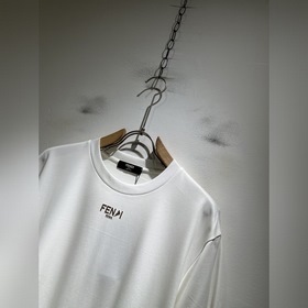 Fendi： Новая коллекция весна-лето 2026