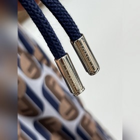 Новая весенняя коллекция Fendi： компле