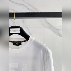 Fendi 26： премьера новых моделей весна