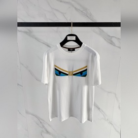 Fendi 26： премьера новых моделей весна