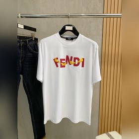Fendi представляет новую коллекцию вес