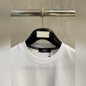 Fendi представляет новую коллекцию вес