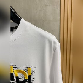 Fendi представляет новую коллекцию вес