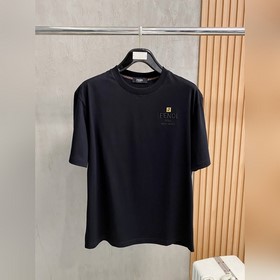 Fendi представляет новую коллекцию вес