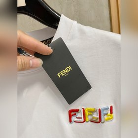 Fendi представляет новую коллекцию вес