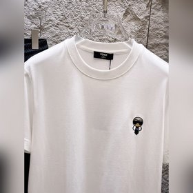 Fendi 26： премьера новой весенне-летне