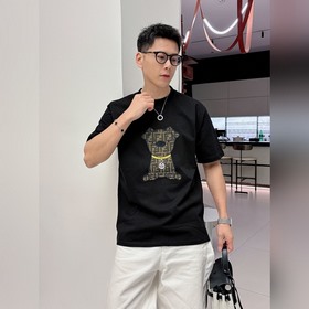 Fendi. Новая коллекция Fendi весна-лет