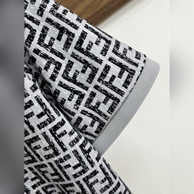 Новинка весенней коллекции Fendi： футб