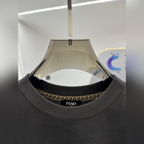 26 Новинка #FD Fendi Мужская футболка 