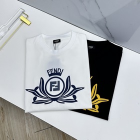 Fendi： премьера новой коллекции в фирм