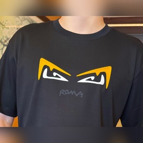Fendi — классическая белая футболка с 