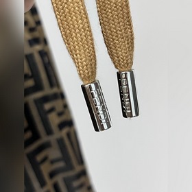 Новая весенняя коллекция Fendi： компле