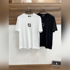 Fendi — новая весенняя коллекция： футб