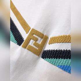Fendi 26： премьера новых моделей весна