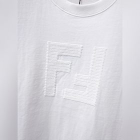 Fendi 26： премьера новых моделей весна
