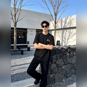 Fendi — эксклюзивная новинка： мужская 