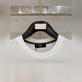 FENDI 25SS： премьера новой весенне-лет