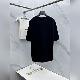 Fendi： премьера новой коллекции в фирм