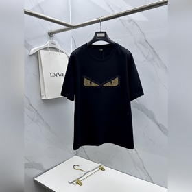 Fendi： новая коллекция — премьера в фи
