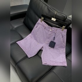 Цена пиджака — 3500, цена шорт — 2700.