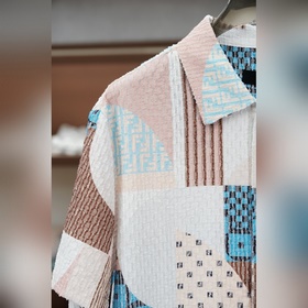Fendi — модный комплект из жакетчика