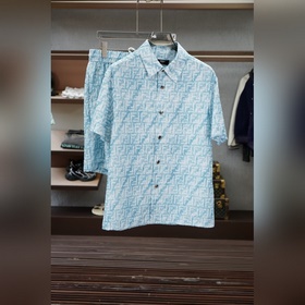 Fendi — модный комплект из жакетчика