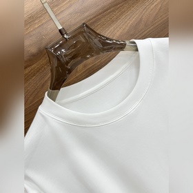 Новинка весенней коллекции Fendi： футб